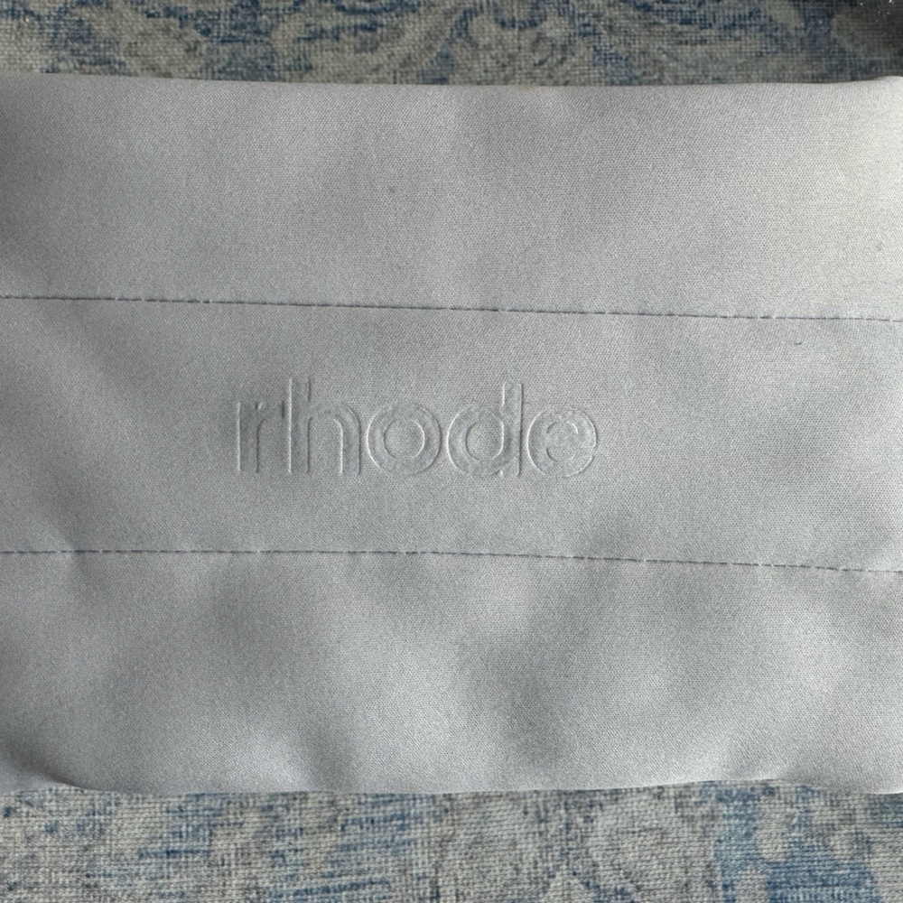 Rhode Makeup Bag in grey